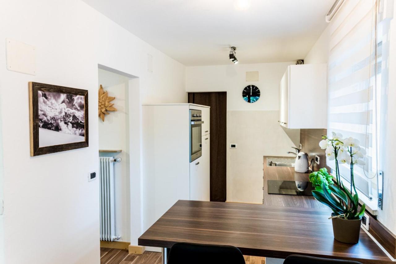 Apartment Rainer Urtijëi Buitenkant foto