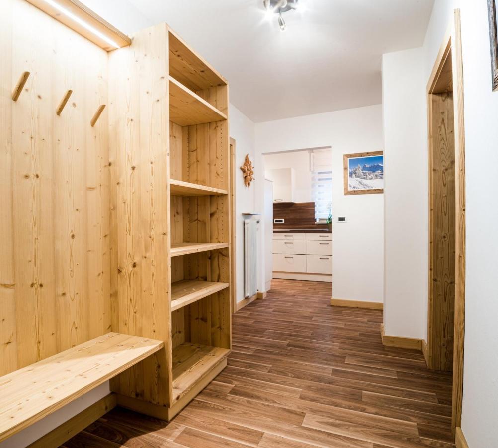 Apartment Rainer Urtijëi Buitenkant foto